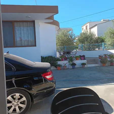 Guest house Leonardi Ksamil