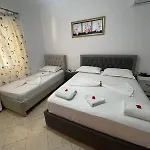 Πανσιόν Leonardi Εξαμίλιο