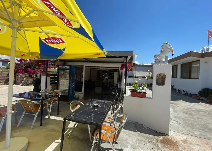 Leonardi Guest house *